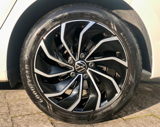 VOLKSWAGEN Golf usata, con Bluetooth