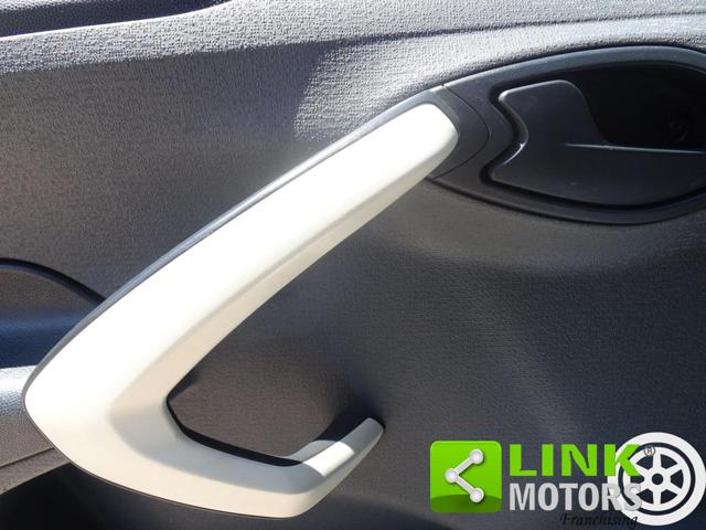 FORD Ka+ usata, con Volante multifunzione
