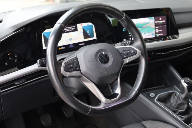 VOLKSWAGEN Golf Variant usata, con MP3