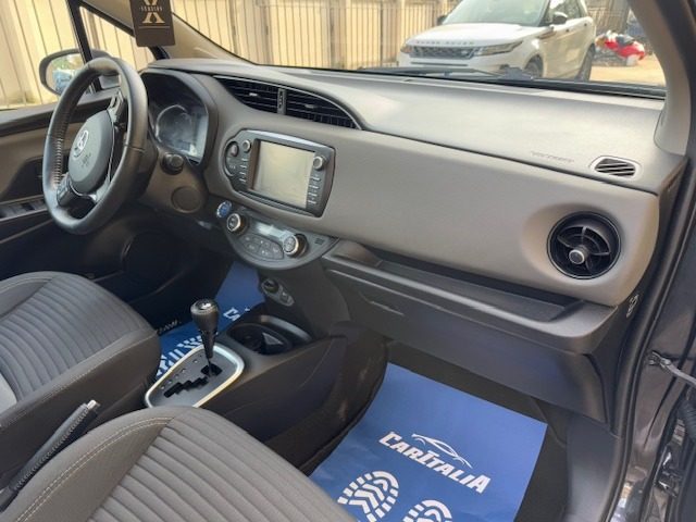 TOYOTA Yaris usata, con Fendinebbia