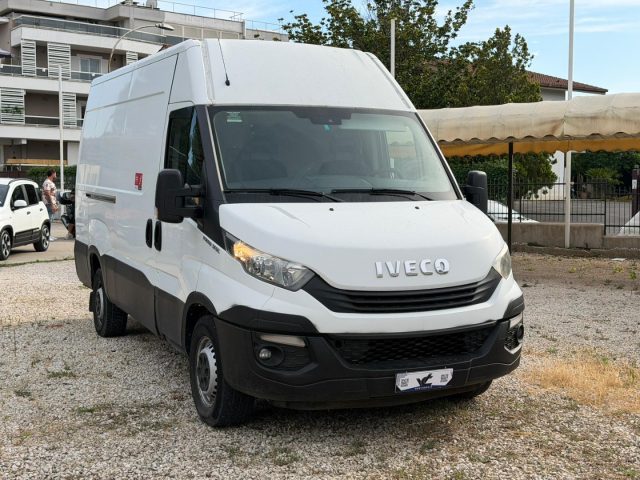 IVECO Daily usata, con Alzacristalli elettrici