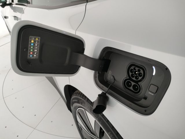 POLESTAR Polestar 4 usata, con Luci diurne LED