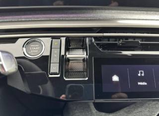 PEUGEOT 5008 usata, con Sensore di luce