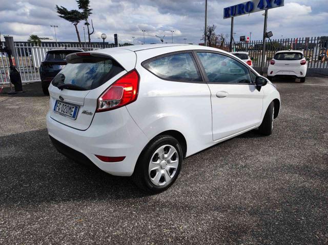 FORD Fiesta usata, con Autoradio