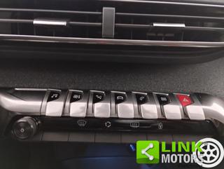 PEUGEOT 3008 usata, con Sensori di parcheggio anteriori