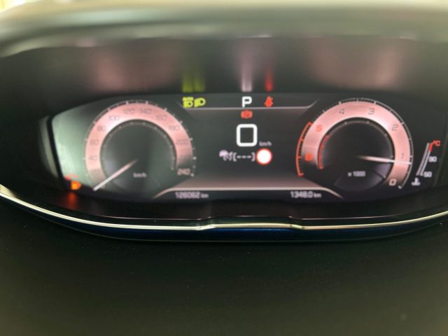 PEUGEOT 5008 usata, con Controllo elettronico della corsia