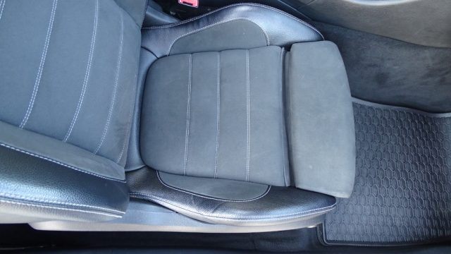MERCEDES-BENZ C 220 usata 63