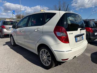 MERCEDES-BENZ A 180 usata, con Alzacristalli elettrici