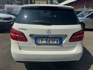 MERCEDES-BENZ B 180 usata, con Boardcomputer