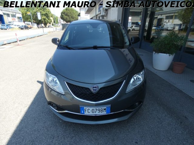 LANCIA Ypsilon usata, con Airbag