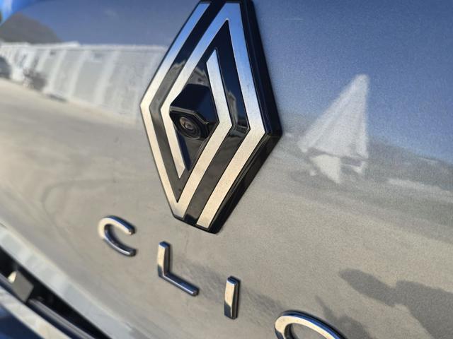 RENAULT Clio usata, con Telecamera per parcheggio assistito
