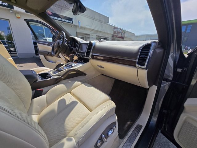 PORSCHE Cayenne usata, con ESP