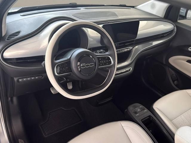 FIAT 500e usata, con Park Distance Control