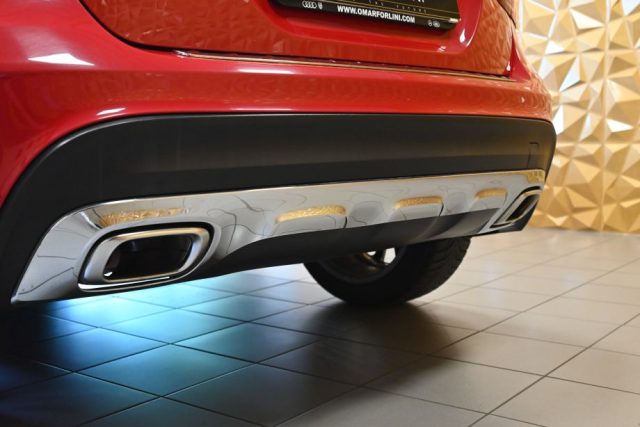 MERCEDES-BENZ GLA 200 usata 20