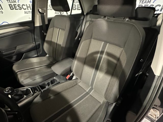 VOLKSWAGEN T-Roc usata, con Cerchi in lega