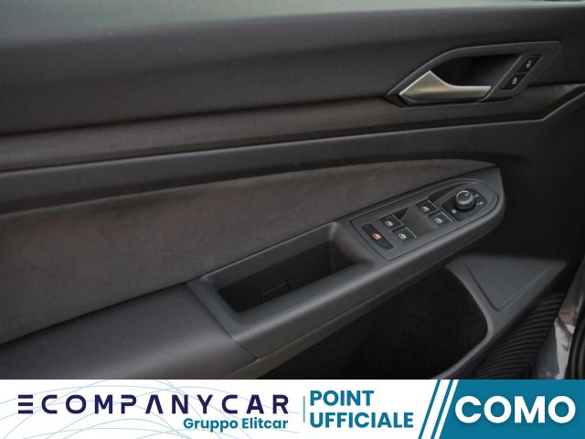 VOLKSWAGEN Golf usata, con Touch screen