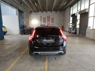VOLVO V60 Cross Country usata, con Autoradio