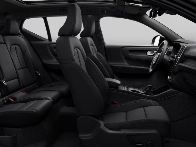 VOLVO EX40 usata, con Controllo trazione