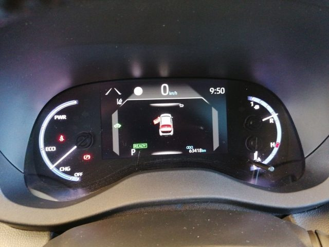 TOYOTA Yaris Cross usata, con ESP