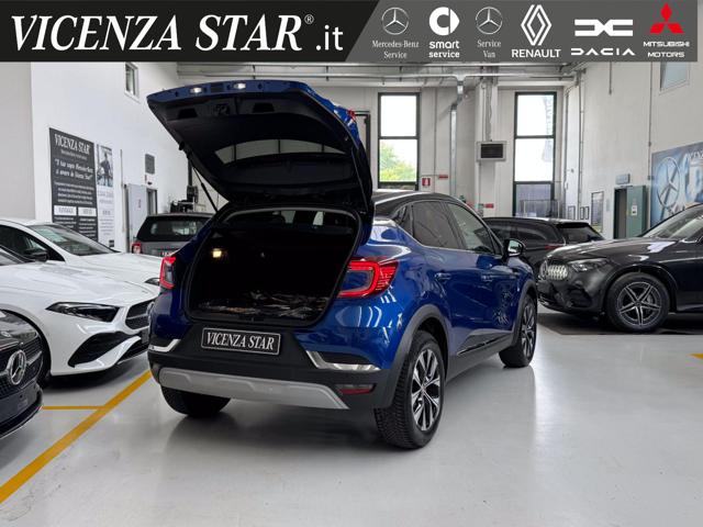RENAULT Captur usata, con Volante in pelle