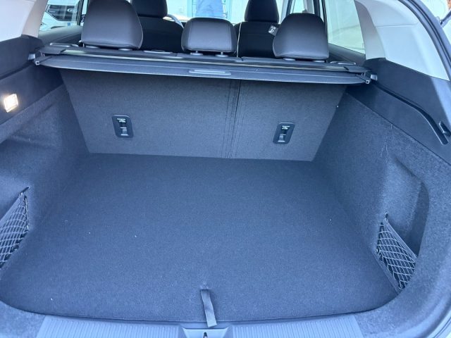 MG HS usata, con Autoradio digitale