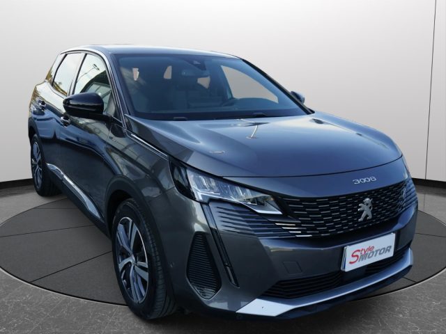 PEUGEOT 3008 usata, con Airbag