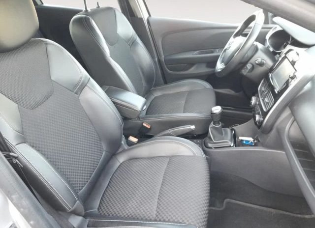 RENAULT Clio usata, con Autoradio digitale
