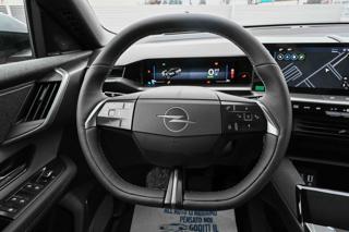 OPEL Grandland usata, con Park Distance Control