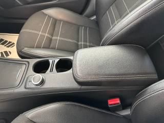 MERCEDES-BENZ GLA 200 usata 31