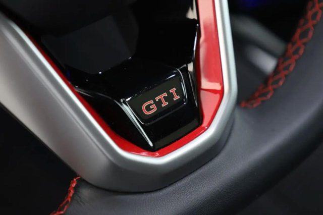 VOLKSWAGEN Golf GTI usata, con Fendinebbia