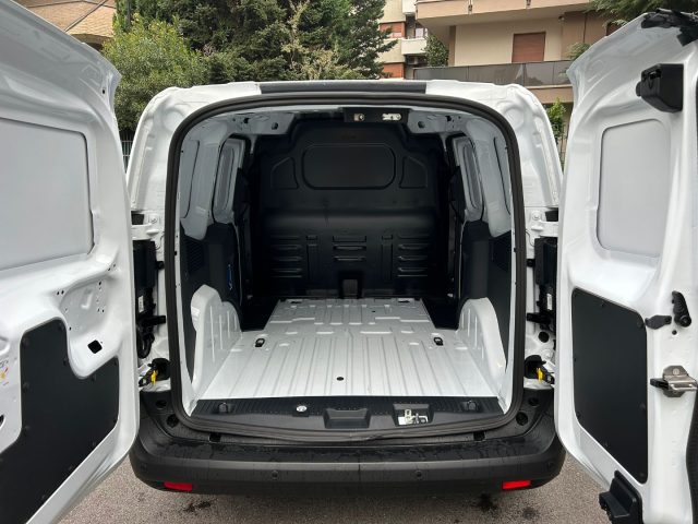 FORD Transit Courier usata, con Touch screen
