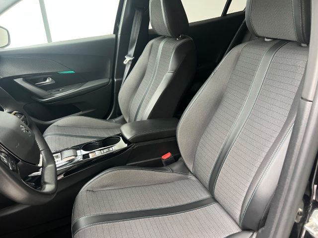 PEUGEOT 2008 usata, con Airbag testa