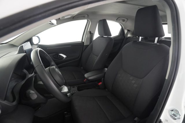 TOYOTA Yaris usata 2