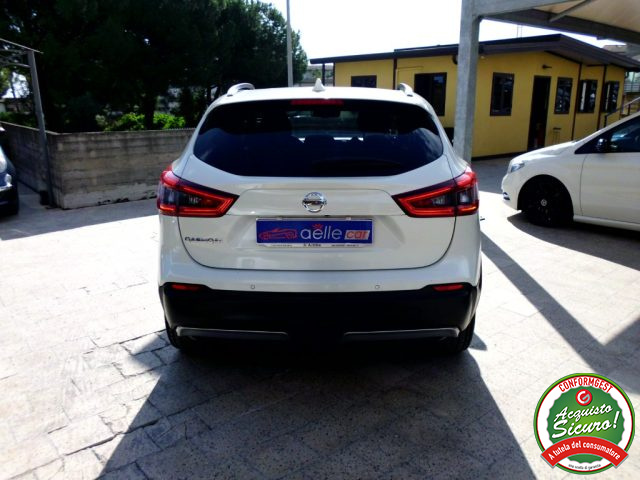 NISSAN Qashqai usata, con Autoradio