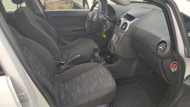 OPEL Corsa usata, con Lettore CD