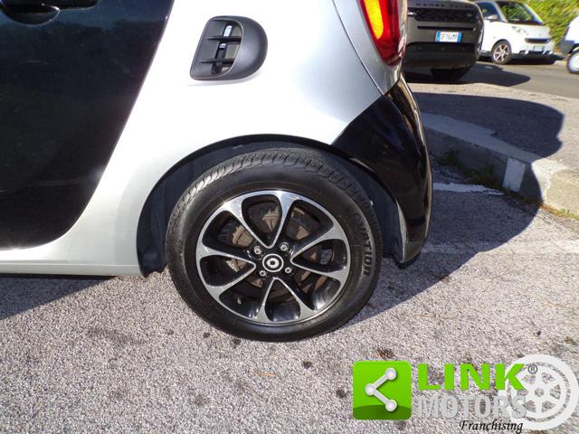 SMART ForFour usata, con USB