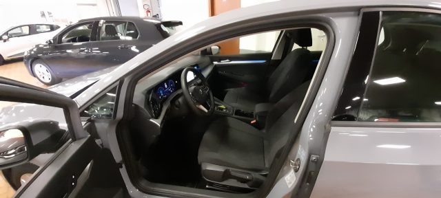 VOLKSWAGEN Golf usata, con Fari LED