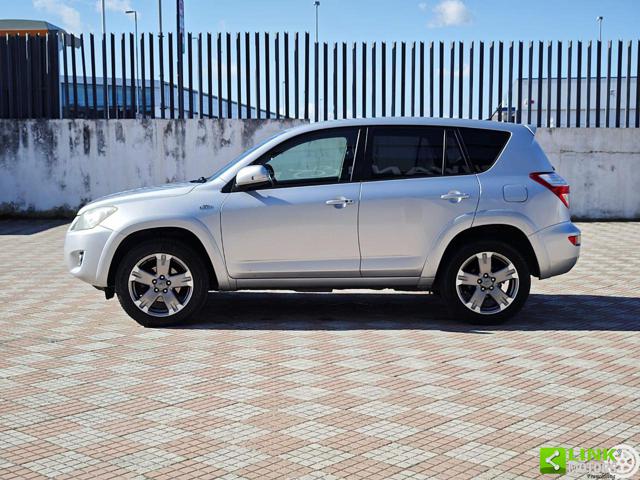 TOYOTA RAV 4 MY23 usata, con Cerchi in lega