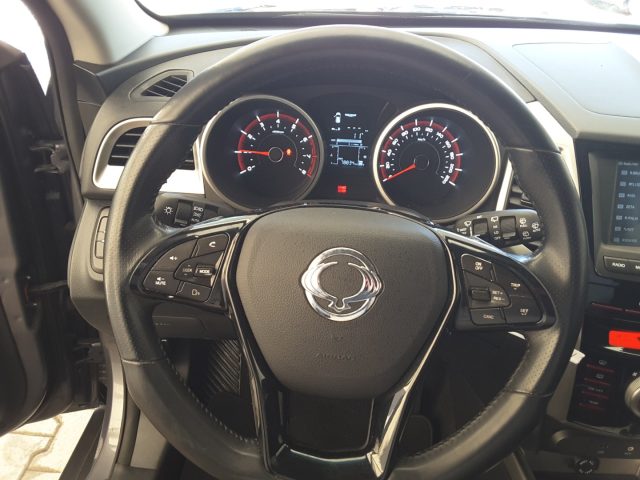 SSANGYONG Tivoli usata, con Autoradio
