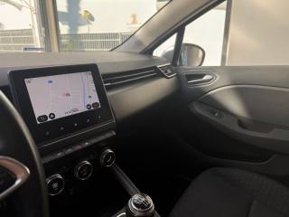 RENAULT Clio usata, con Luci diurne