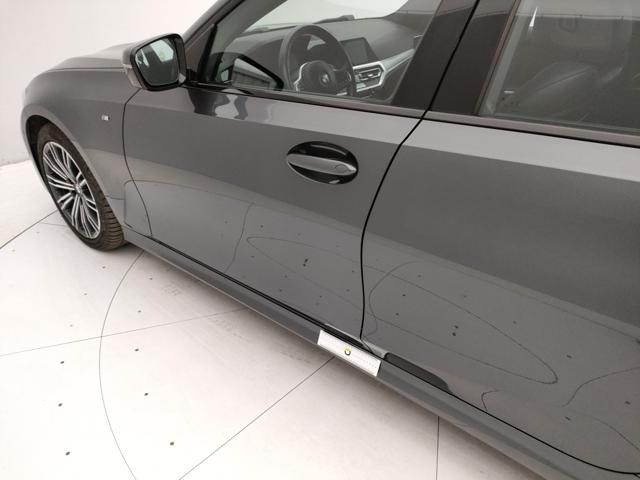 BMW 320 usata, con Telecamera per parcheggio assistito
