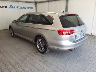 VOLKSWAGEN Passat Variant usata, con Fendinebbia