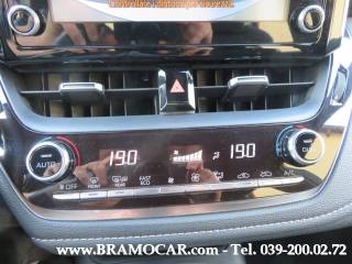 TOYOTA Corolla usata, con USB