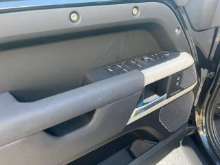 LAND ROVER Defender usata, con Riconoscimento dei segnali stradali