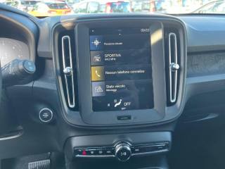 VOLVO XC40 usata, con Fari LED