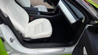 TESLA Model 3 usata, con Boardcomputer