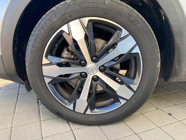 PEUGEOT 3008 usata, con Autoradio