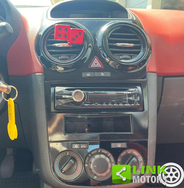 OPEL Corsa usata, con Autoradio digitale
