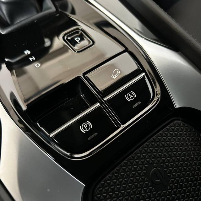 MG HS usata, con Portellone posteriore elettrico