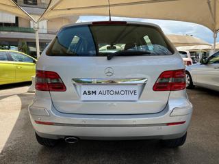 MERCEDES-BENZ B 180 usata, con Alzacristalli elettrici